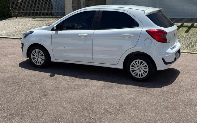 imagem-https://www.socarrao.com.br/sc-vehicle-images-prod/4442263/1792882807708-8604590_20_B_a89c1ff757.jpeg