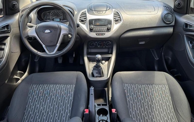 imagem-https://www.socarrao.com.br/sc-vehicle-images-prod/4442263/1792882807728-8604590_13_B_a232fd70fd.jpeg