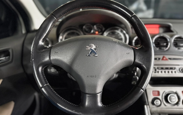 imagem-https://www.socarrao.com.br/sc-vehicle-images-prod/4442322/1792884433186-6_052355.jpg