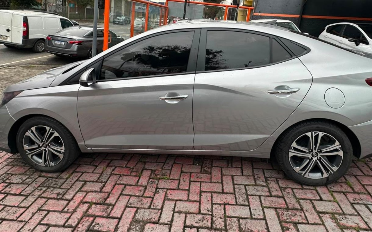imagem-https://www.socarrao.com.br/sc-vehicle-images-prod/4442344/1792887566410-SU1HLTIwMjYxMDI0LVdBMDEwMy5qcGc.jpg
