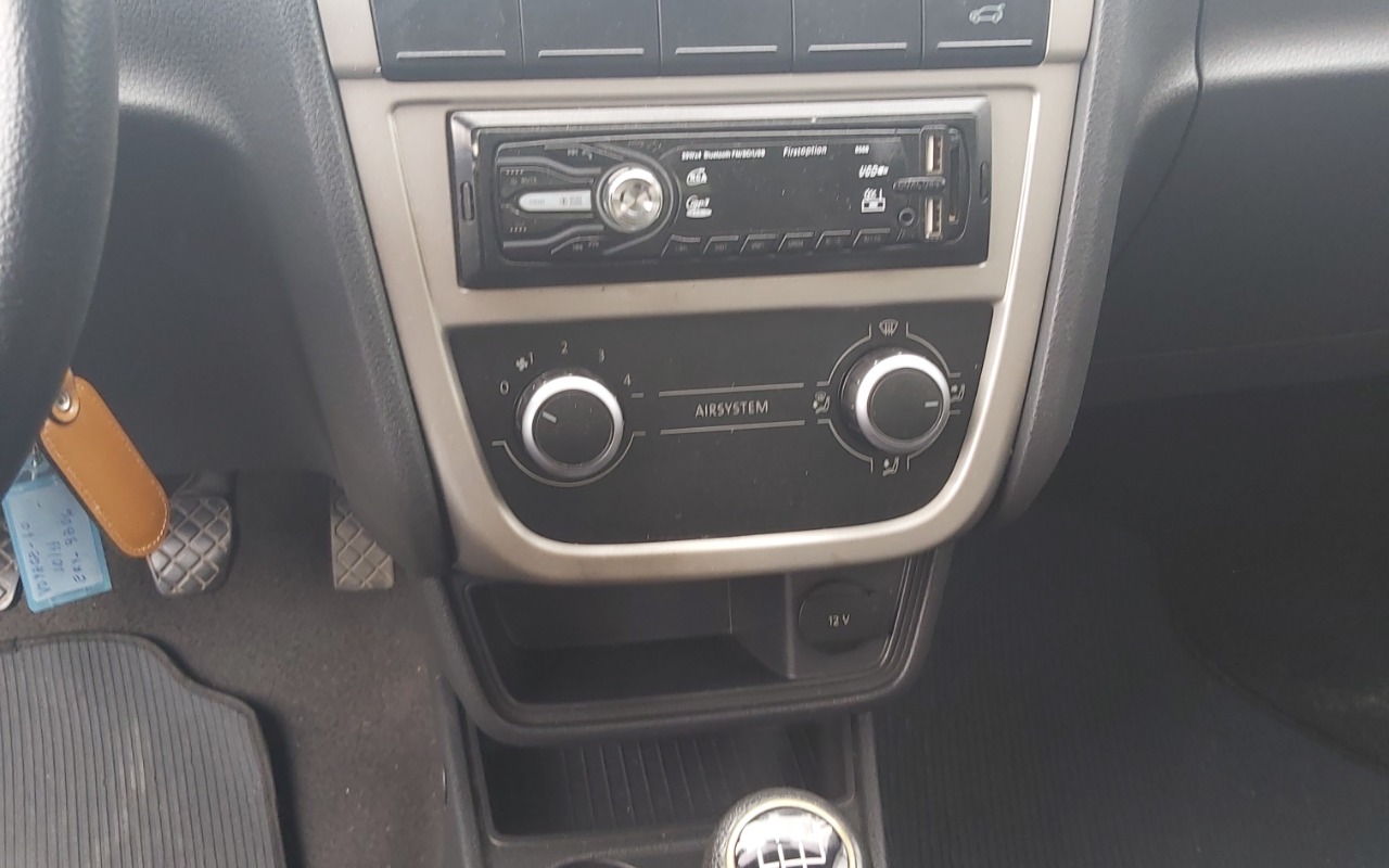 imagem-https://www.socarrao.com.br/sc-vehicle-images-prod/4442381/1792895626917-MjAyNjEwMDlfMTQyMzM5LmpwZw.jpg