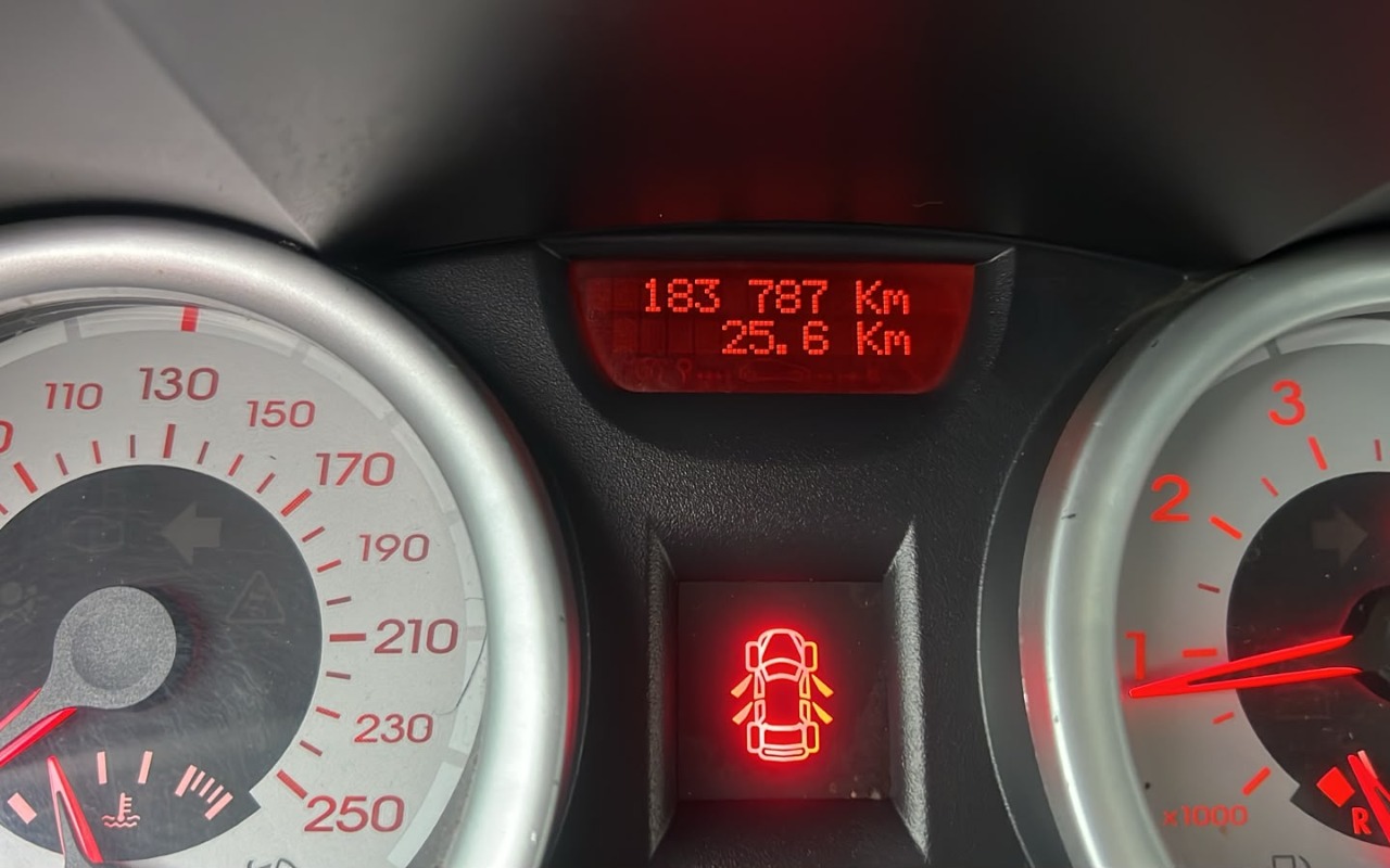 imagem-https://www.socarrao.com.br/sc-vehicle-images-prod/4442386/1792896786052-SU1HLTIwMjYxMDIyLVdBMDExMy5qcGc.jpg