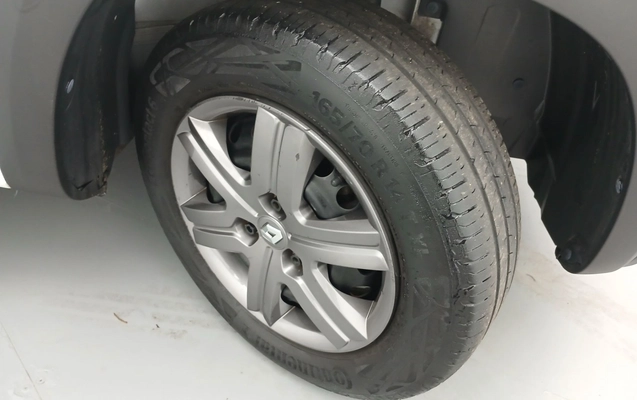 imagem-https://www.socarrao.com.br/sc-vehicle-images-prod/4442814/1792901143360-1_030022.jpg