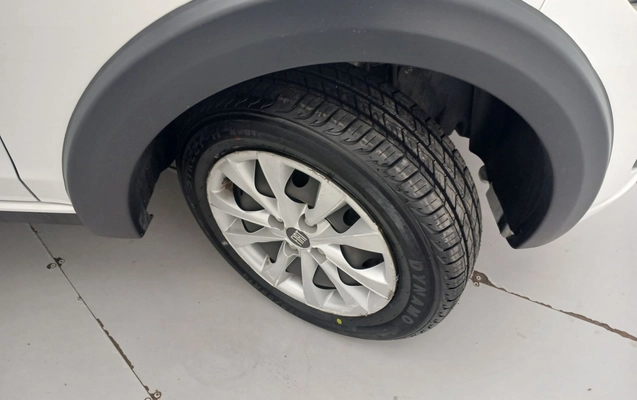 imagem-https://www.socarrao.com.br/sc-vehicle-images-prod/4443222/1792902879010-1_033646.jpg