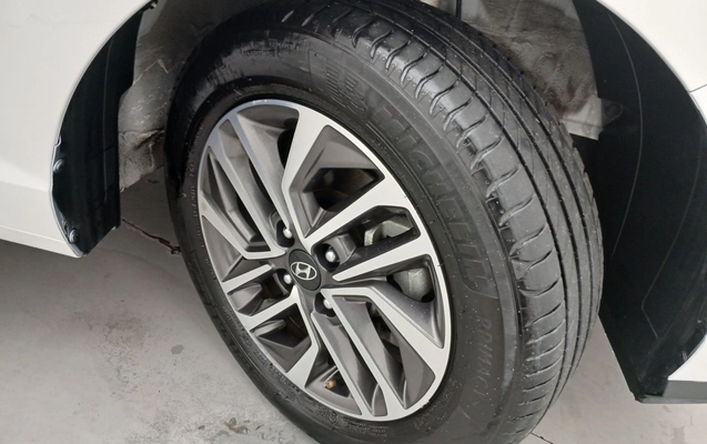 imagem-https://www.socarrao.com.br/sc-vehicle-images-prod/4443225/1792902883700-1_033646.jpg