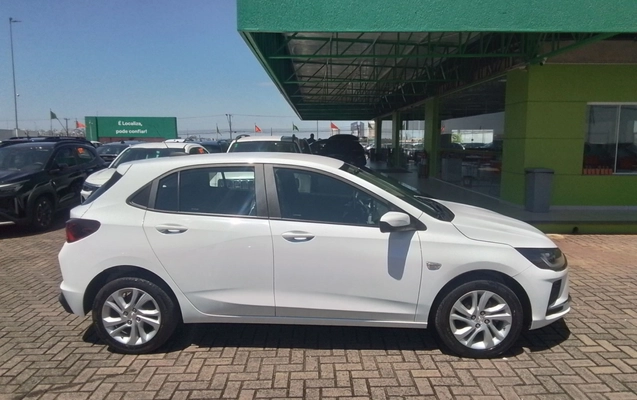 imagem-https://www.socarrao.com.br/sc-vehicle-images-prod/4443263/1792902910730-1_111143.jpg