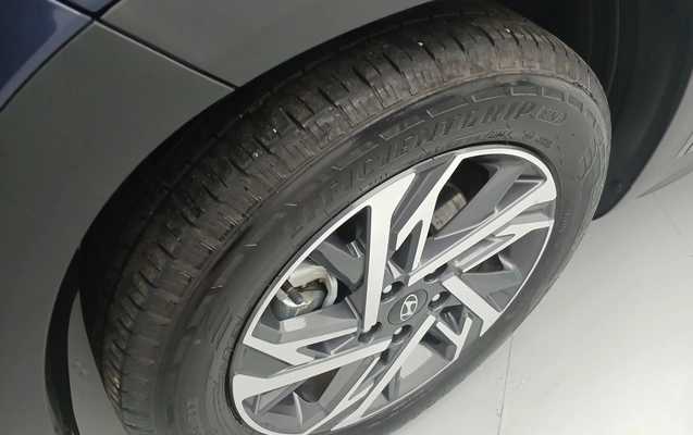 imagem-https://www.socarrao.com.br/sc-vehicle-images-prod/4443554/1792903588660-1_100652.jpg