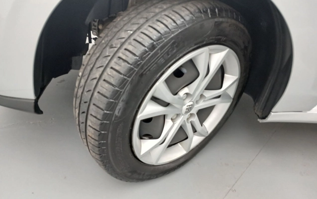 imagem-https://www.socarrao.com.br/sc-vehicle-images-prod/4443559/1792903593136-3_084833.jpg