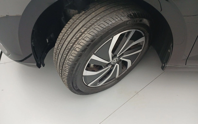 imagem-https://www.socarrao.com.br/sc-vehicle-images-prod/4443583/1792903623182-2_012330.jpg