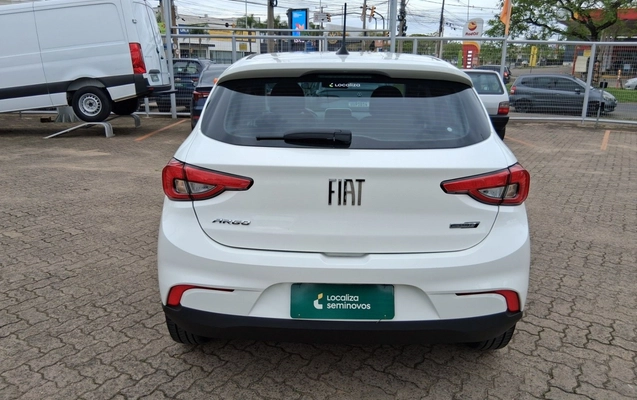 imagem-https://www.socarrao.com.br/sc-vehicle-images-prod/4443633/1792903921387-1_014815.jpg