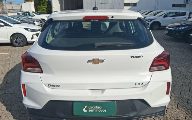 imagem-https://www.socarrao.com.br/sc-vehicle-images-prod/4444115/1792906016893-1_035919.jpg