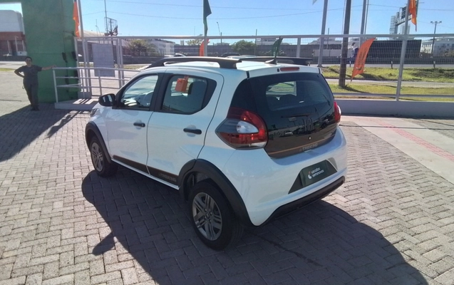 imagem-https://www.socarrao.com.br/sc-vehicle-images-prod/4444356/1792906639243-2_092240.jpg