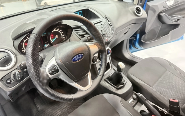 imagem-https://www.socarrao.com.br/sc-vehicle-images-prod/4444408/1792933447904-1_100342.jpg