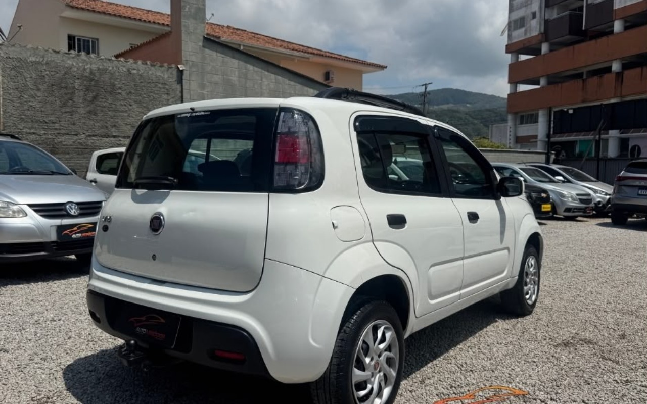 imagem-https://www.socarrao.com.br/sc-vehicle-images-prod/4444486/1792939272629-NC5qcGVn.jpeg