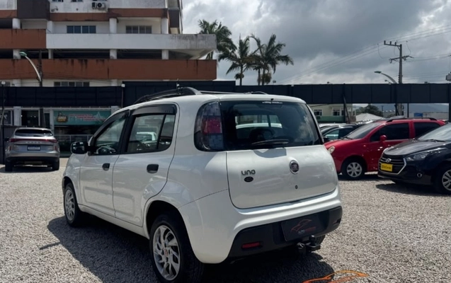 imagem-https://www.socarrao.com.br/sc-vehicle-images-prod/4444486/1792939272762-Ni5qcGVn.jpeg
