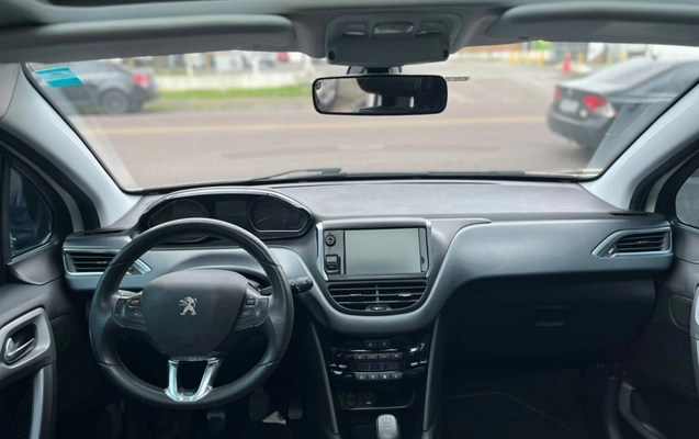 imagem-https://www.socarrao.com.br/sc-vehicle-images-prod/4444540/1792946125349-vehicle_image_1792946004_df640257a25c8953b1cb2cd624185959.jpeg