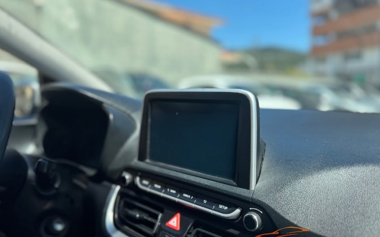 imagem-https://www.socarrao.com.br/sc-vehicle-images-prod/4444705/1792959290573-MTIuanBlZw.jpeg