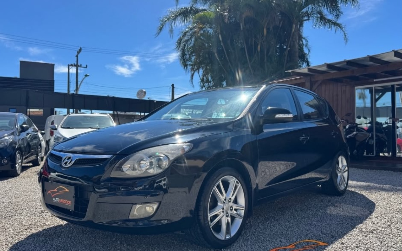 Hyundai i30 2011 Preto — foto 1 de 3