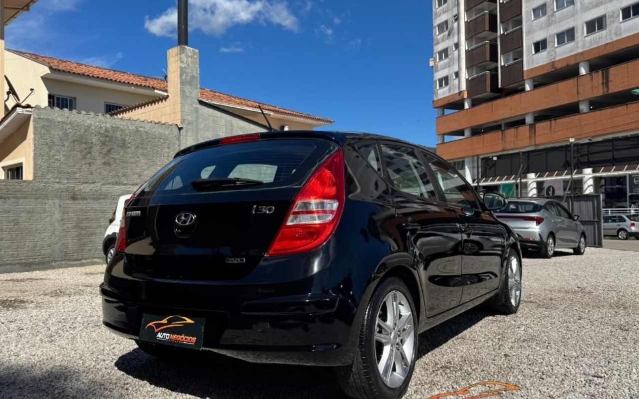 imagem-https://www.socarrao.com.br/sc-vehicle-images-prod/4444771/1792962417051-NC5qcGVn.jpeg