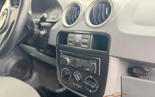 imagem-https://www.socarrao.com.br/sc-vehicle-images-prod/4444871/1792965483075-MTQuanBlZw.jpeg
