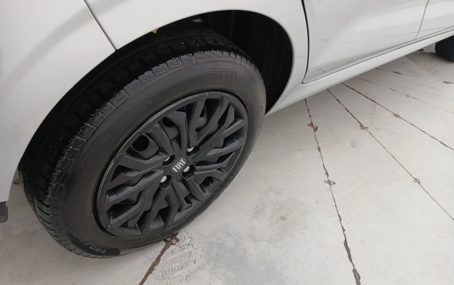 imagem-https://www.socarrao.com.br/sc-vehicle-images-prod/4446156/1792989791342-1_101538.jpg