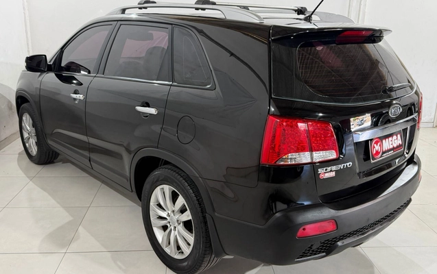 imagem-https://www.socarrao.com.br/sc-vehicle-images-prod/4446893/1793014921289-75e669a70bfd471ea23fffaa205963e2_1788283791961.jpg
