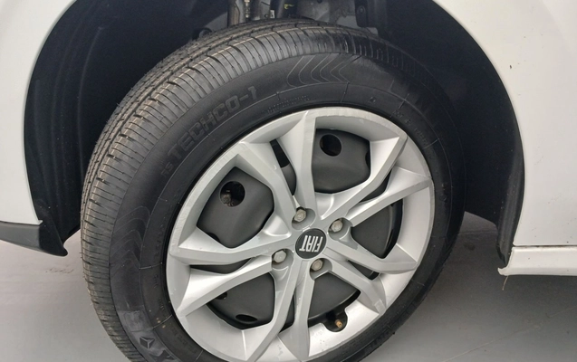 imagem-https://www.socarrao.com.br/sc-vehicle-images-prod/4446973/1793015520610-2_085155.jpg