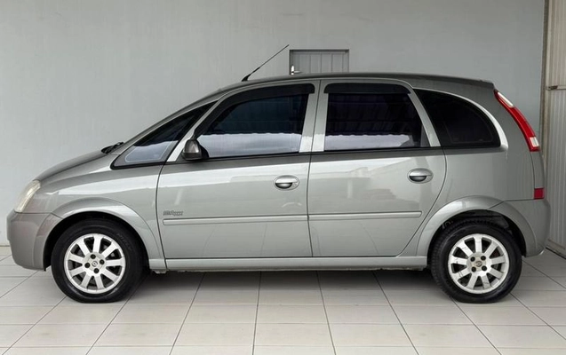 imagem-https://www.socarrao.com.br/sc-vehicle-images-prod/4447138/1793016829430-7839437_1_B_75a3a53463.jpeg