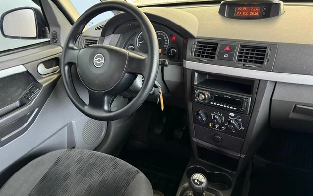 imagem-https://www.socarrao.com.br/sc-vehicle-images-prod/4447138/1793016829443-7839437_13_B_82c51d1d8f.jpeg