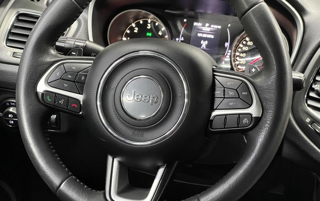 imagem-https://www.socarrao.com.br/sc-vehicle-images-prod/4447618/1793018716168-3_091857.jpg