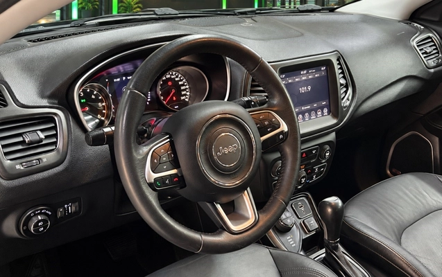 imagem-https://www.socarrao.com.br/sc-vehicle-images-prod/4447618/1793018716178-9_091857.jpg
