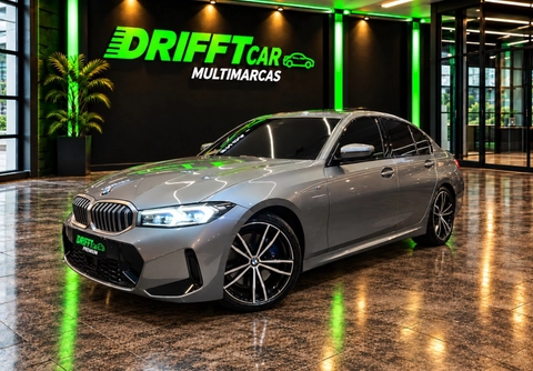 Bmw 320i 2023 Cinza — foto 1 de 3