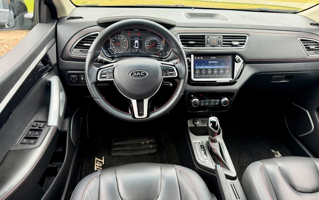 imagem-https://www.socarrao.com.br/sc-vehicle-images-prod/4447655/1793018850027-55ced08f6ae543138b5af31cbe199abe_1793017930898.jpg