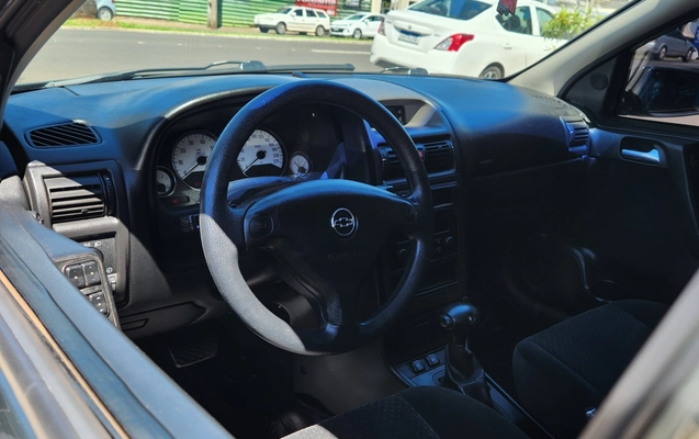 imagem-https://www.socarrao.com.br/sc-vehicle-images-prod/4447921/1793021154180-d1fa32ac-9383-47b7-95be-c60c1d02e818.jpg
