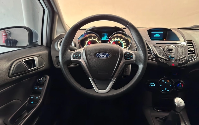 imagem-https://www.socarrao.com.br/sc-vehicle-images-prod/4448025/1793022023817-d25f3c15-1971-42c7-98e9-7673a10b1441.jpg
