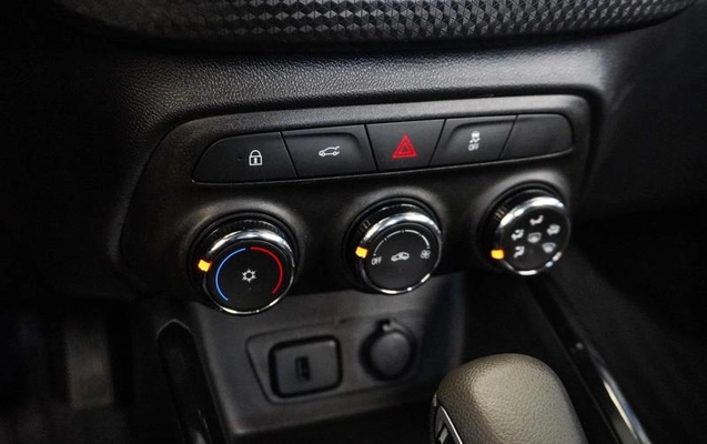 imagem-https://www.socarrao.com.br/sc-vehicle-images-prod/4448075/1793022314009-8575513_9_B_1c466c966c.jpeg