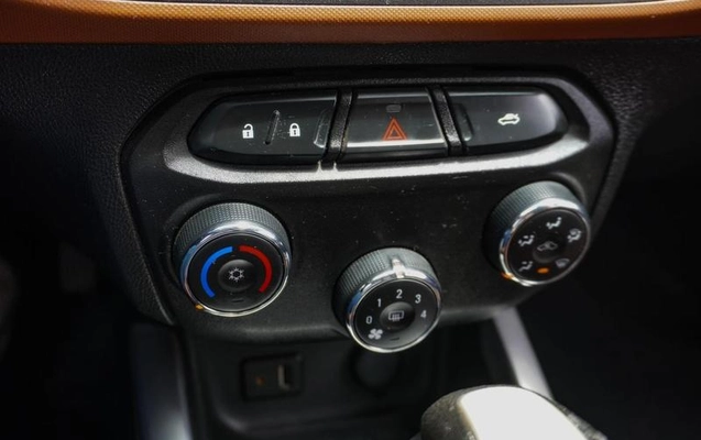 imagem-https://www.socarrao.com.br/sc-vehicle-images-prod/4448076/1793022332085-8575258_10_B_d424eca69a.jpeg