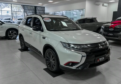 Mitsubishi OUTLANDER 2022 Branco — foto 1 de 3