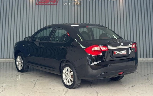 imagem-https://www.socarrao.com.br/sc-vehicle-images-prod/4448206/1793023291851-8537008_33_B_8bf6b2db1d.jpeg