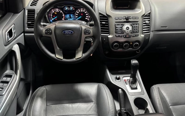 imagem-https://www.socarrao.com.br/sc-vehicle-images-prod/4448208/1793023293856-8551139_23_B_f4fe086389.jpeg