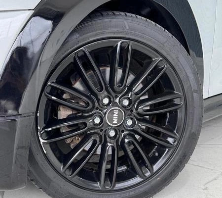 imagem-https://www.socarrao.com.br/sc-vehicle-images-prod/4448209/1793023294774-8555419_40_B_6d1be273cd.jpeg