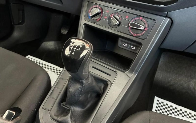 imagem-https://www.socarrao.com.br/sc-vehicle-images-prod/4448223/1793034339848-8605537_9_B_25ae3fdd94.jpeg
