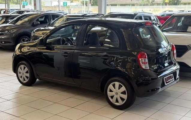 imagem-https://www.socarrao.com.br/sc-vehicle-images-prod/4448229/1793024327839-8575932_4_B_d9ec5e6fa5.jpeg