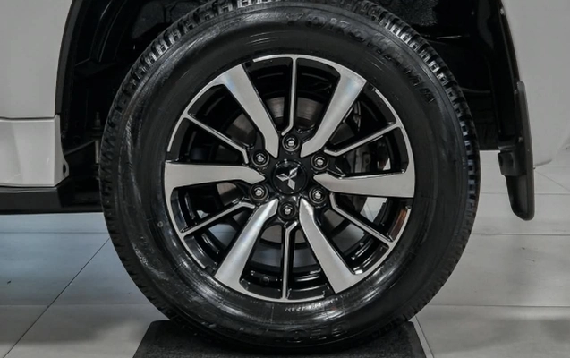 imagem-https://www.socarrao.com.br/sc-vehicle-images-prod/4448248/1793023704529-y8p6PZL5XFeXu7ta3x28yhHNKqFLjceB.jpg