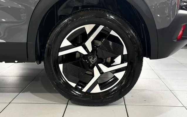 imagem-https://www.socarrao.com.br/sc-vehicle-images-prod/4448373/1793024660467-8432013_15_B_056d847fd2.jpeg