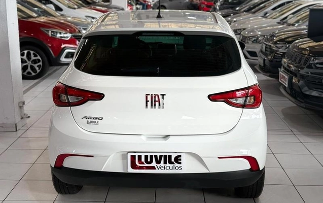 imagem-https://www.socarrao.com.br/sc-vehicle-images-prod/4448397/1793024837403-8512571_6_B_0463afb989.jpeg