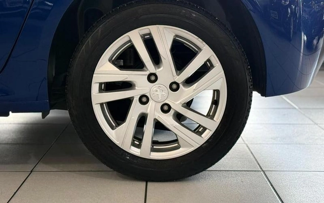 imagem-https://www.socarrao.com.br/sc-vehicle-images-prod/4448424/1793024954631-8577622_13_B_00426cf415.jpeg