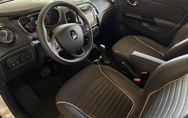 imagem-https://www.socarrao.com.br/sc-vehicle-images-prod/4448452/1793025198411-8557021_14_B_cccb928ffe.jpeg
