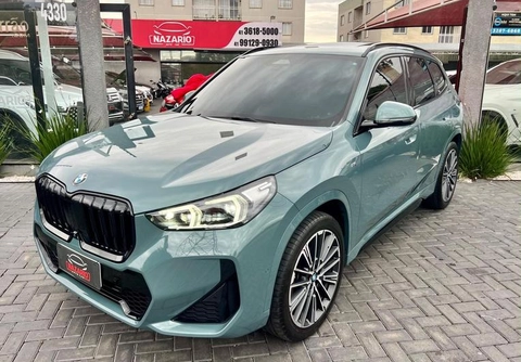 Bmw X1 2025 Verde — foto 1 de 3