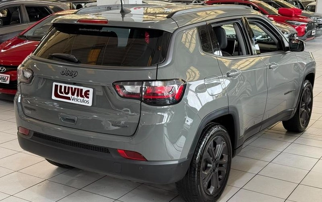 imagem-https://www.socarrao.com.br/sc-vehicle-images-prod/4448461/1793025296705-8471277_9_B_7583bff403.jpeg